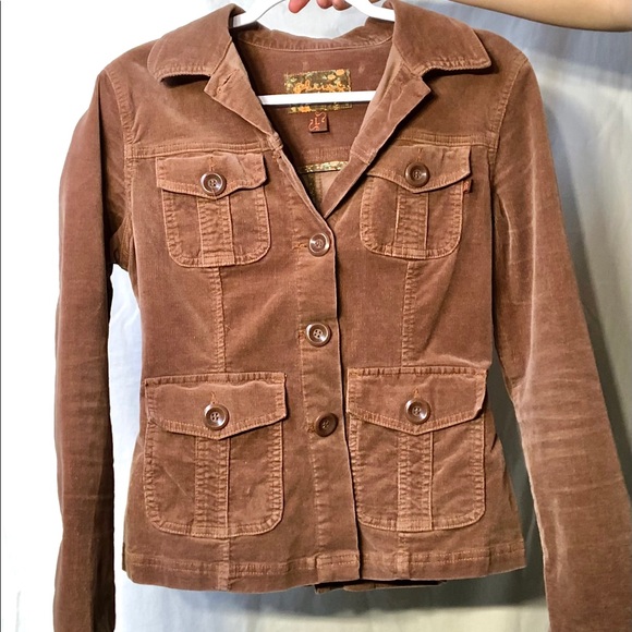 Brown corduroy jacket with multiple pockets - Picture 5 of 5